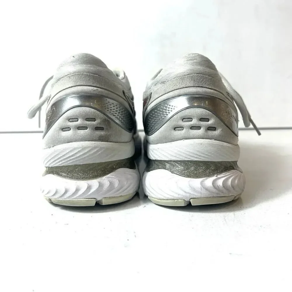 Asics Women's Gel Nimbus 22 Gray Running Shoes Sneakers Size 10 Low Top Lace Up